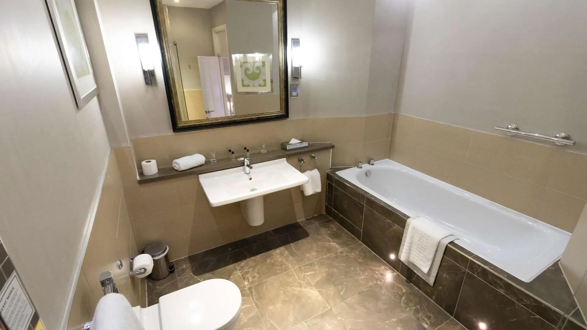 Crabwall Manor & Spa - BW Signature Collection Chester 4*,  United Kingdom